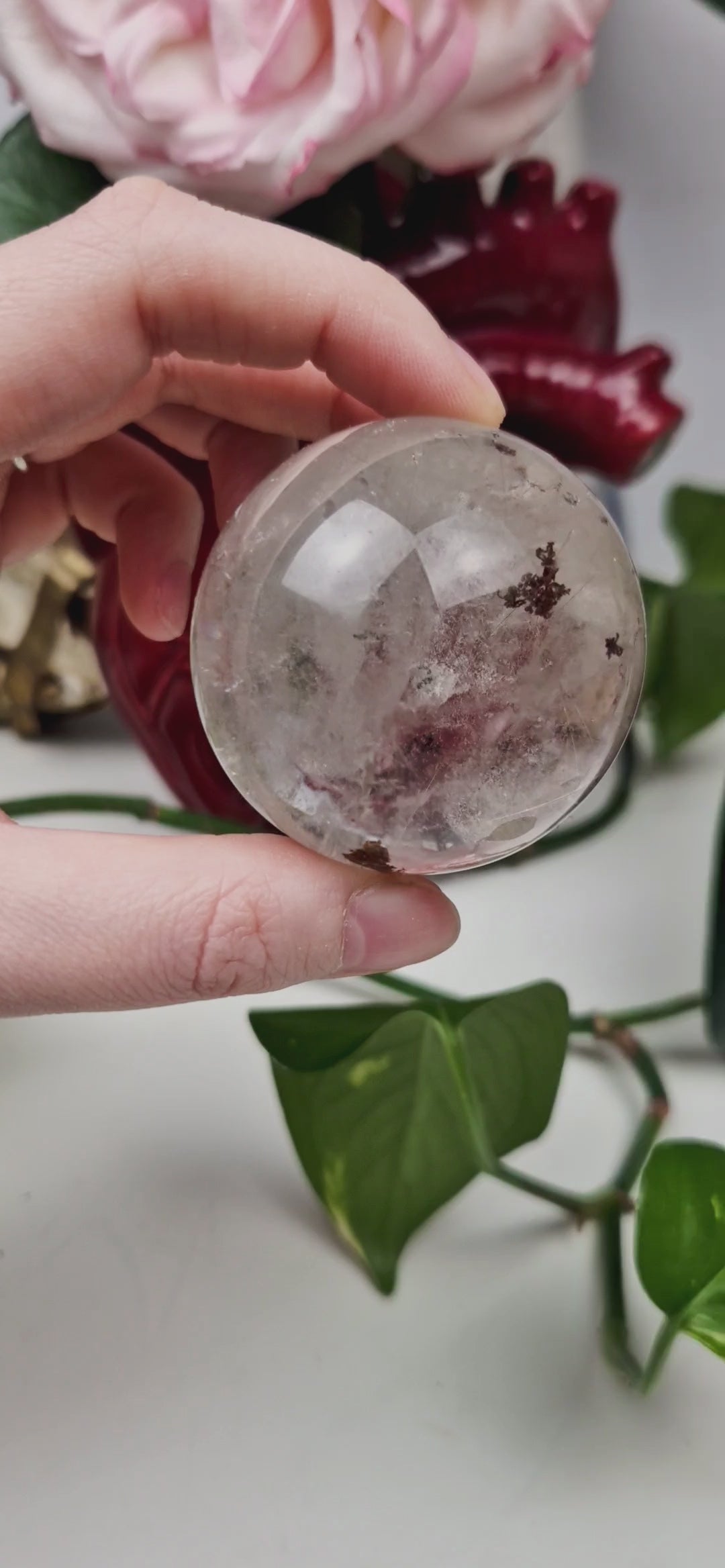 Gartenquarz mit Rutil Kugel