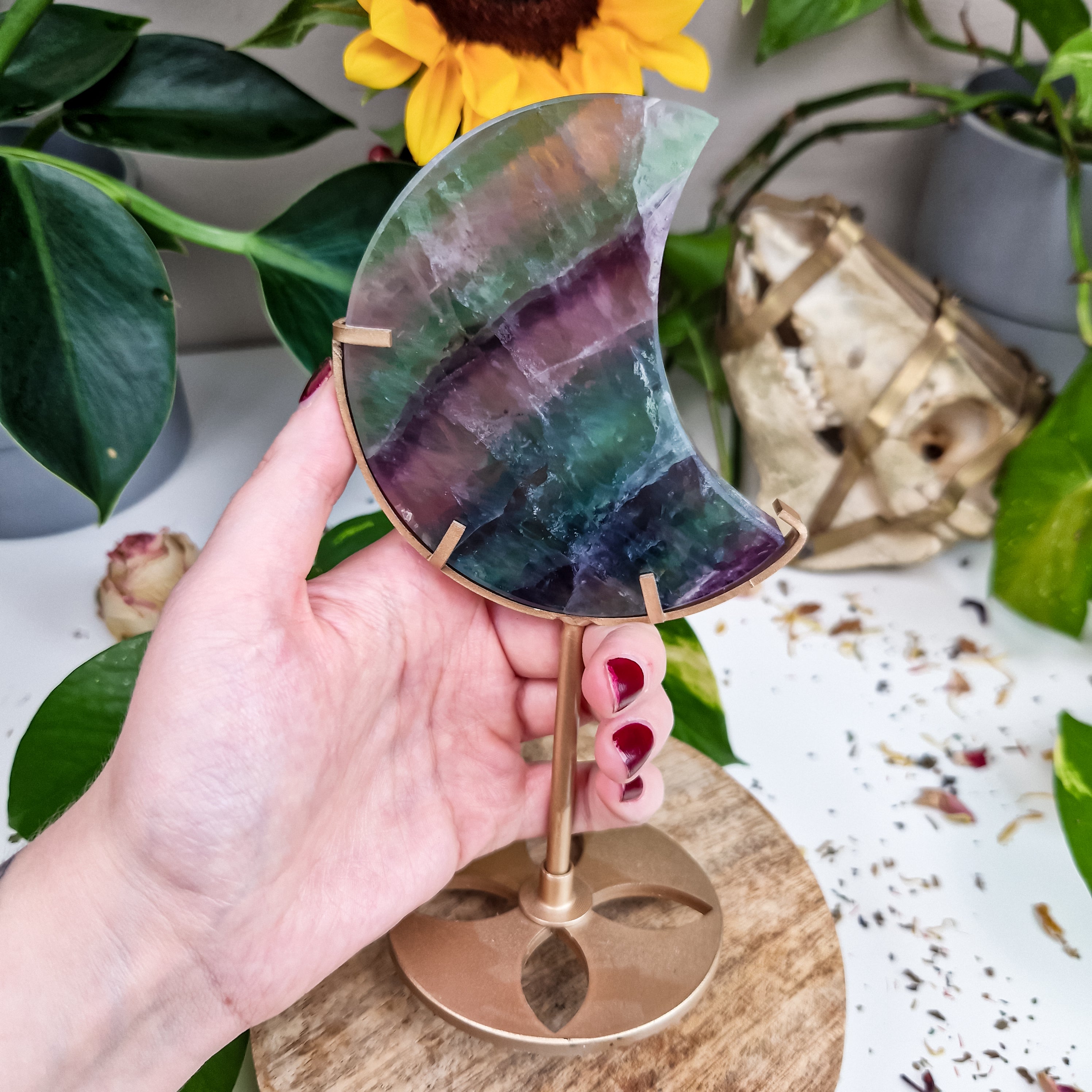 Fluorite moon on stand