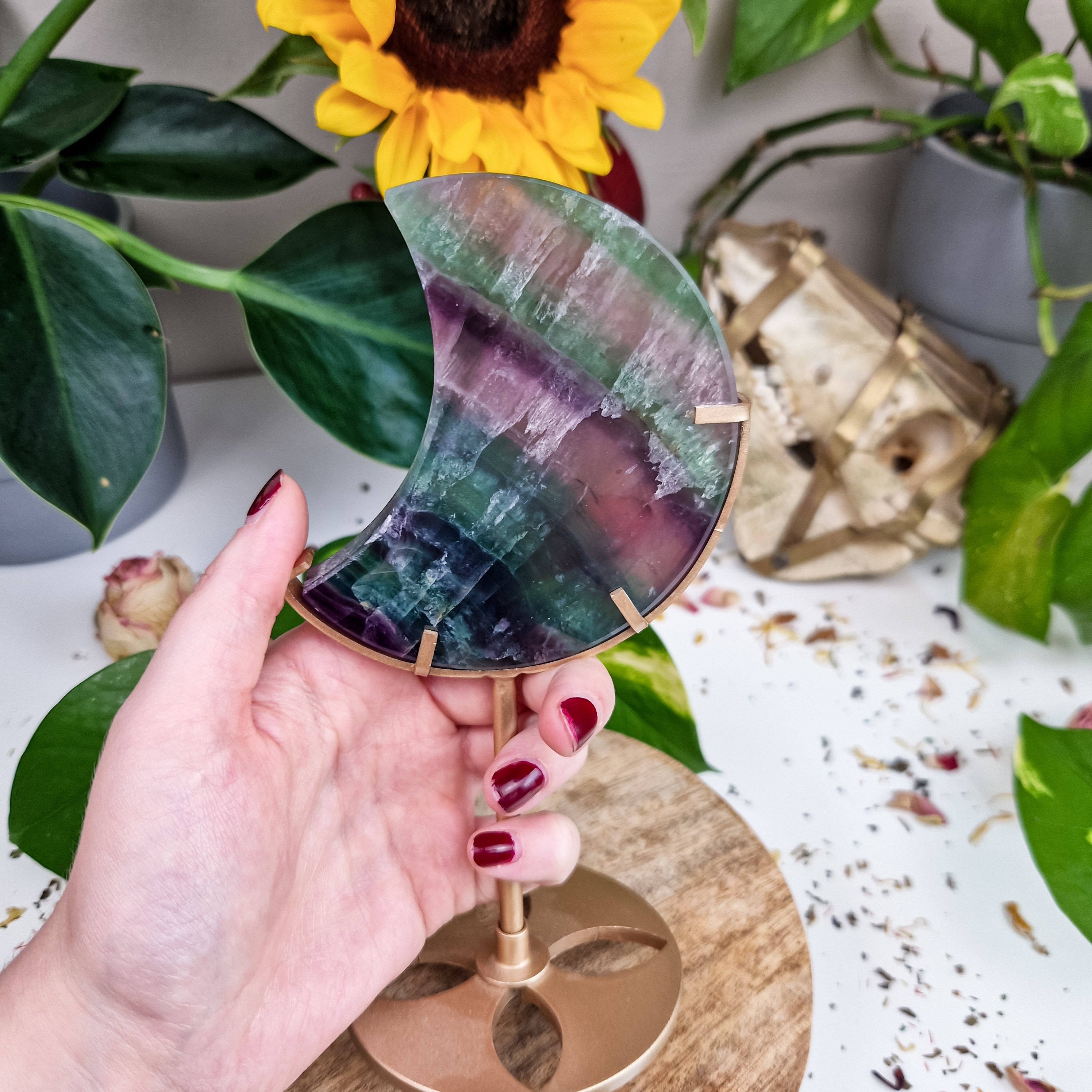 Fluorite moon on stand