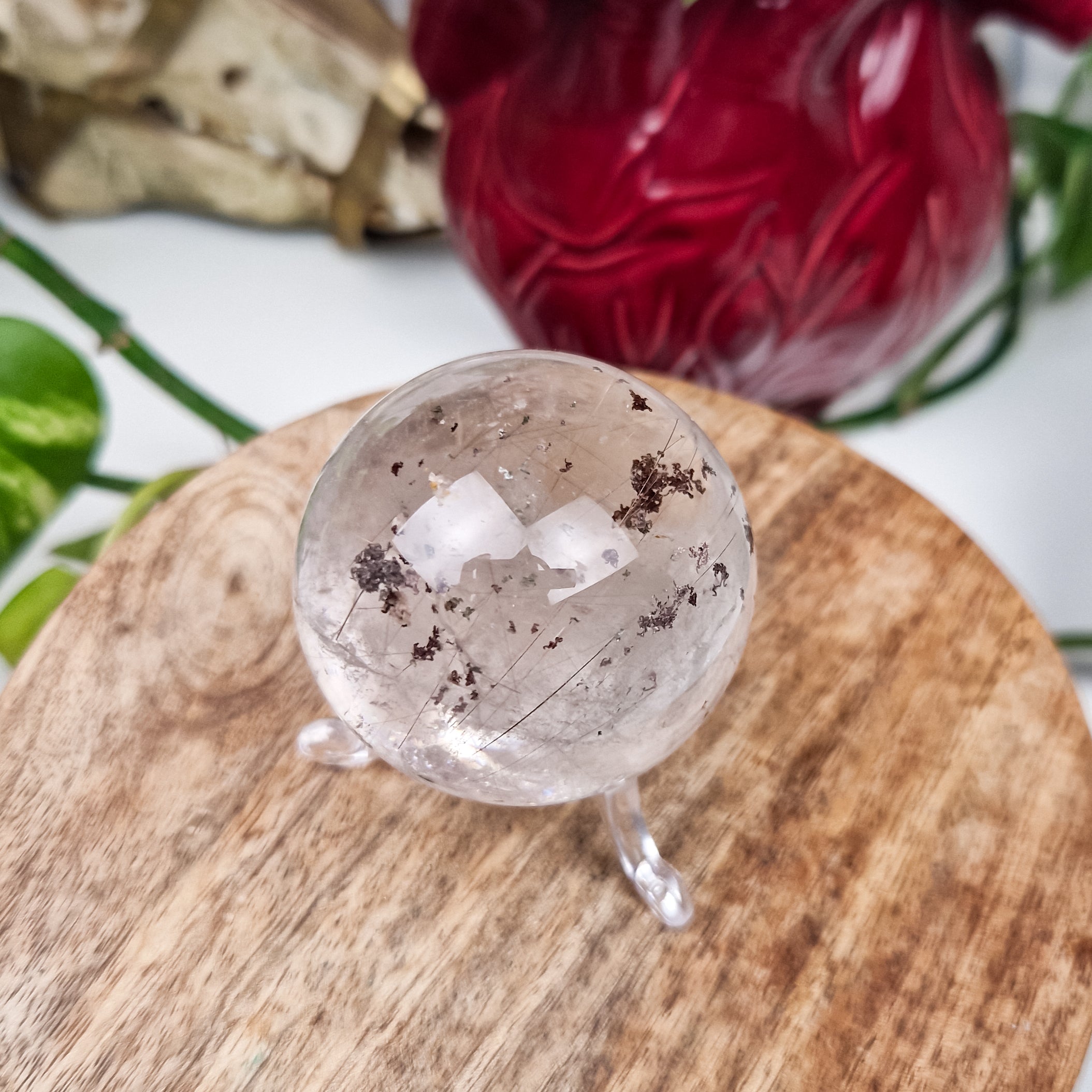 Gartenquarz mit Rutil Kugel